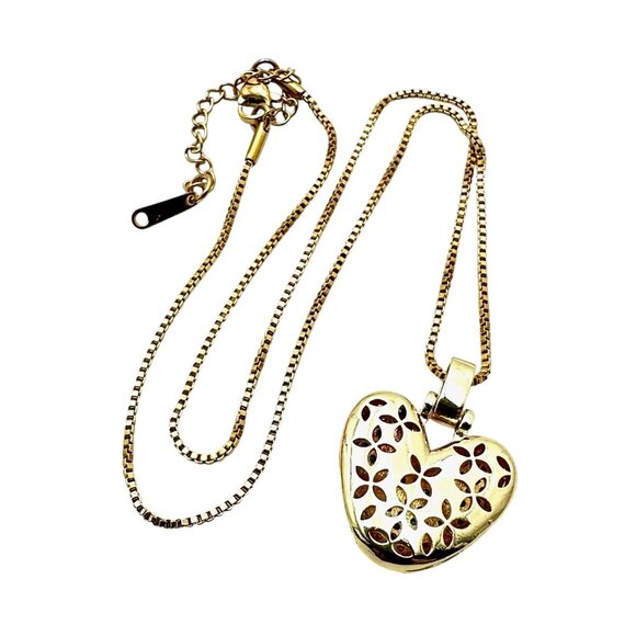 Multicolor Zircon 18K Yellow Gold Plated Heart Pendant Necklace 18 Inch Chain - Picture 5 of 5